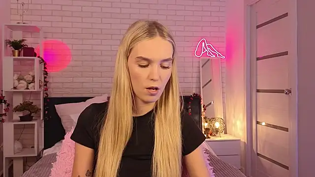 Snapshot of NikkiRyx chatting on 5, 7, 2026 NikkiRyx online show from 5, 7, 2026