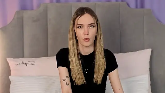 NikkiRyx online show from 17, 5, 2026