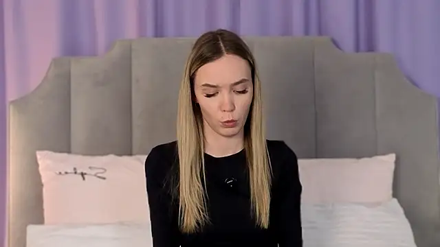 NikkiRyx online show from 20, 5, 2026