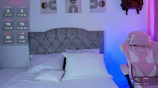 Snapshot of NoahVance chatting on 4, 2, 2026 NoahVance online show from 4, 2, 2026