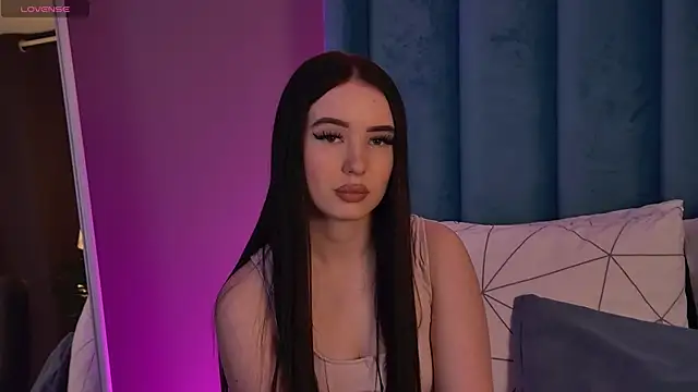 ArianaLim online show from 18, 4, 2026