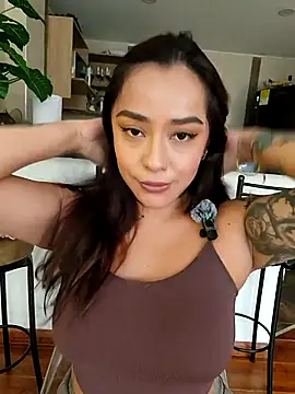Snapshot of foxxy_lover chatting on 27, 4, 2026 foxxy lover online show from 27, 4, 2026