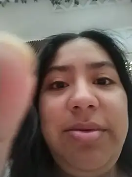 Noa Baker online show from 27, 5, 2026