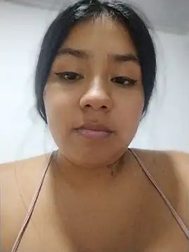 Noa Baker online show from 2, 6, 2026