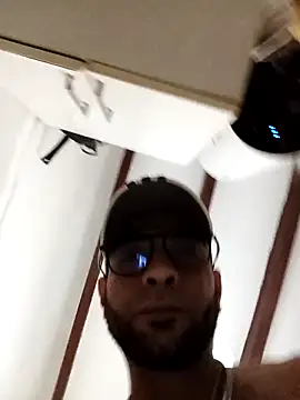 yoahotpetrafiery online show from 10, 2, 2026