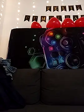 yoahotpetrafiery online show from 23, 3, 2026