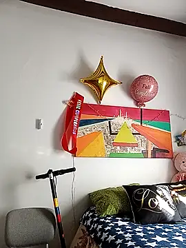 yoahotpetrafiery online show from 4, 4, 2026