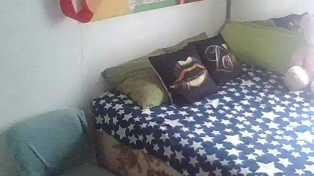 yoahotpetrafiery online show from 11, 4, 2026