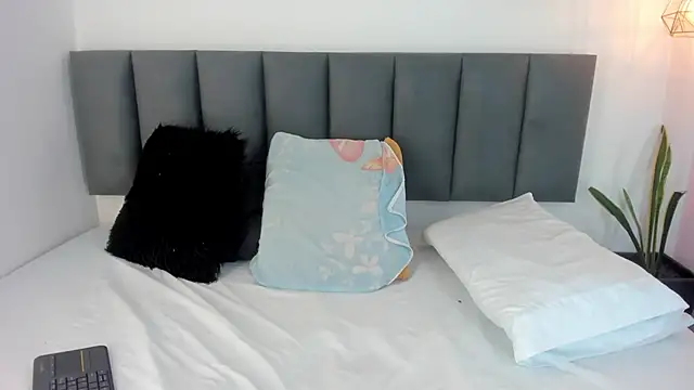 sam doll  online show from 16, 5, 2026