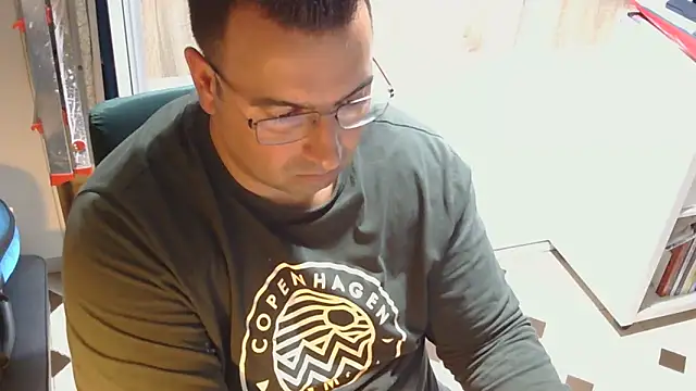 Snapshot of VanillaTime78-Jorge chatting on 9, 5, 2026 VanillaTime78-Jorge online show from 9, 5, 2026