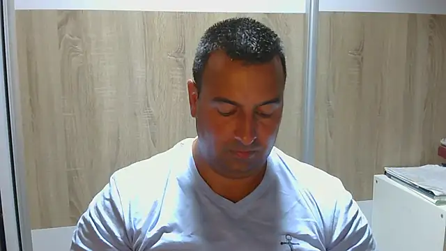 Snapshot of VanillaTime78-Jorge chatting on 4, 6, 2026 VanillaTime78-Jorge online show from 4, 6, 2026