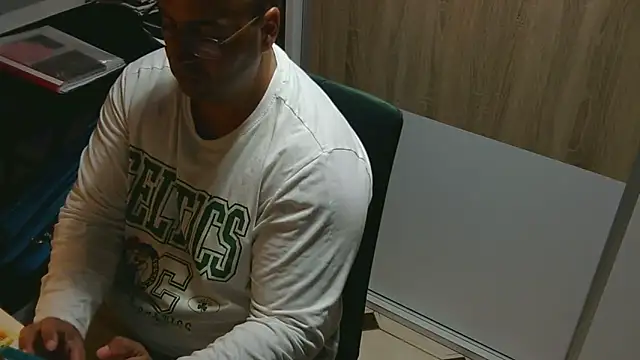 Snapshot of VanillaTime78-Jorge chatting on 2, 5, 2026 VanillaTime78-Jorge online show from 2, 5, 2026