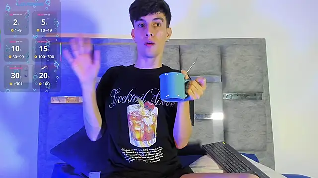 axxxel twink online show from 3, 5, 2026