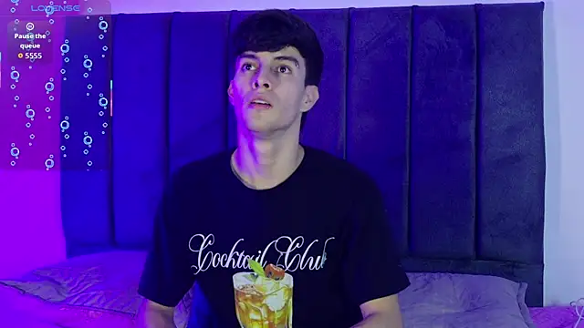 axxxel twink online show from 17, 5, 2026