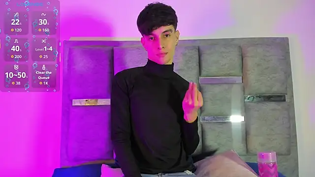 axxxel twink online show from 4, 5, 2026