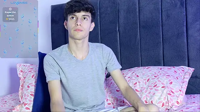 axxxel twink online show from 30, 5, 2026