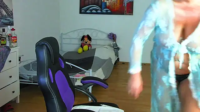 Sylly online show from 7, 10, 2025