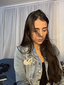 Snapshot of EvaMiranda chatting on 2, 2, 2026 EvaMiranda online show from 2, 2, 2026