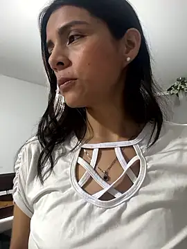 Snapshot of EvaMiranda chatting on 21, 6, 2026 EvaMiranda online show from 21, 6, 2026