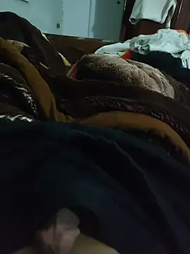 amirMohamed58 online show from 3, 2, 2026