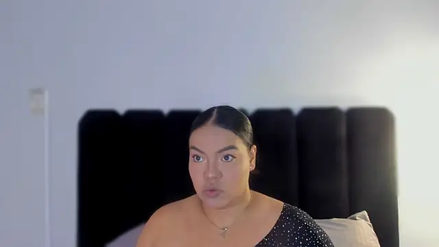 Amaranoir- online show from 9, 4, 2026