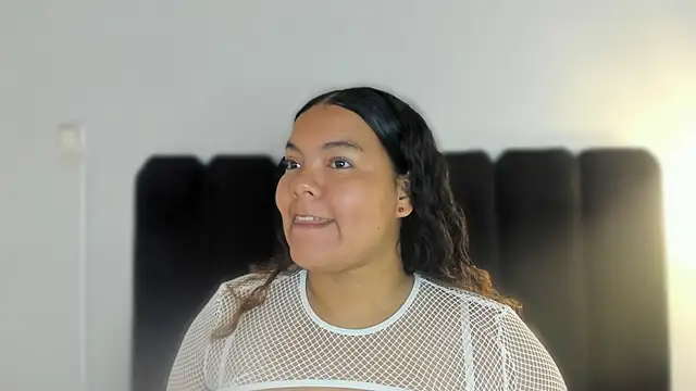 Amaranoir- online show from 12, 4, 2026