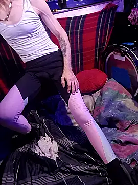 Snapshot of AllucyLu chatting on 2, 3, 2026 AllucyLu online show from 2, 3, 2026