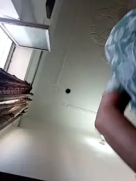 Snapshot of khushi_rawat chatting on 1, 3, 2026 khushi rawat online show from 1, 3, 2026