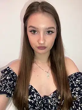Snapshot of Green_eyes_lady chatting on 20, 5, 2026 Green eyes lady online show from 20, 5, 2026