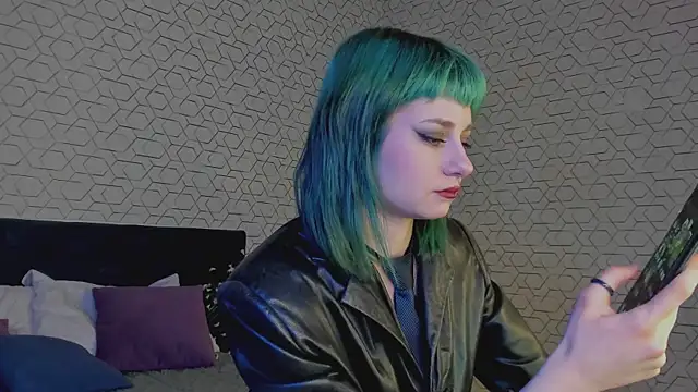 Scarle Whisper online show from 23, 4, 2026
