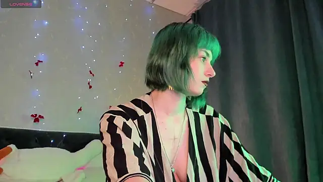 Scarle Whisper online show from 20, 5, 2026