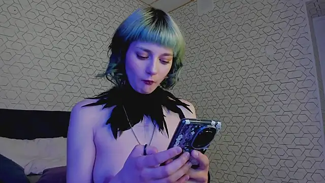 Scarle Whisper online show from 11, 5, 2026