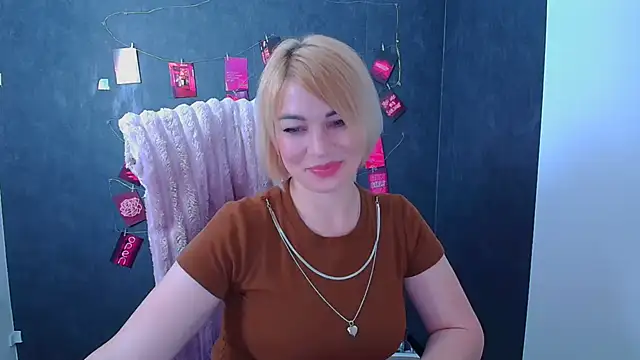 CuttieEmma online show from 20, 6, 2026
