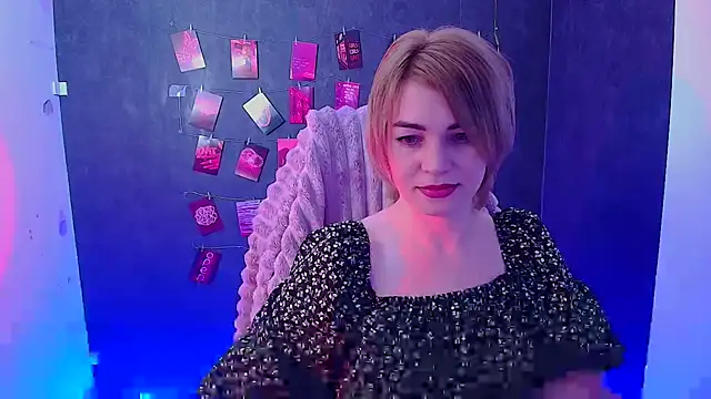 CuttieEmma online show from 13, 2, 2026