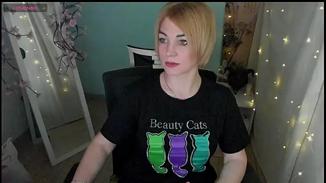 CuttieEmma online show from 7, 5, 2026