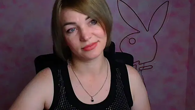 CuttieEmma online show from 25, 6, 2026