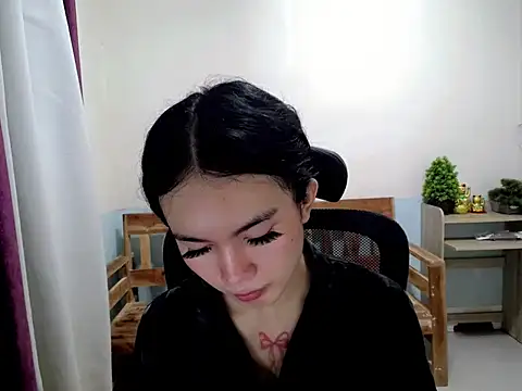 Snapshot of devine_goddess chatting on 13, 7, 2026 devine goddess online show from 13, 7, 2026