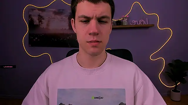 neo raze online show from 17, 4, 2026