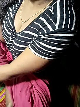 Romantic-Couple999 online show from 4, 3, 2026