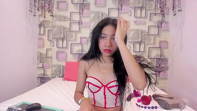 Snapshot of Lara_pons chatting on 21, 5, 2026 Lara pons online show from 21, 5, 2026