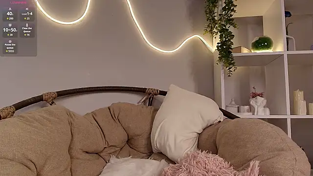 Snapshot of Courtney_C chatting on 22, 2, 2026 Courtney C online show from 22, 2, 2026