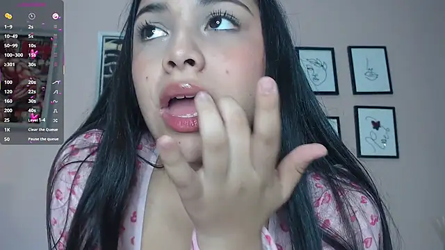 Mia Vibe online show from 6, 2, 2026