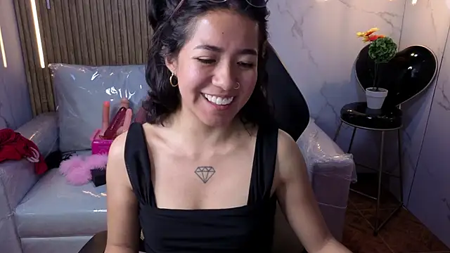 Lynn turner online show from 28, 3, 2026