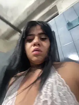 Luna bigtitss777 online show from 2, 2, 2026