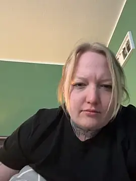 Snapshot of Lolaaxxx13 chatting on 16, 5, 2026 Lolaaxxx13 online show from 16, 5, 2026
