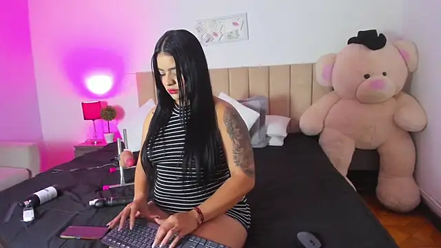 KeylaGomez  online show from 14, 4, 2026