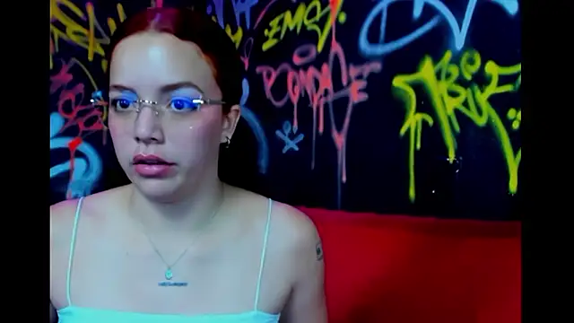 Snapshot of Miss_Dior2 chatting on 26, 3, 2026 Miss Dior2 online show from 26, 3, 2026