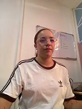 Snapshot of Miss_Dior2 chatting on 9, 2, 2026 Miss Dior2 online show from 9, 2, 2026