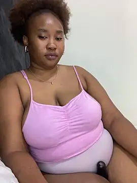 MeekyCurvyAss online show from 19, 4, 2026