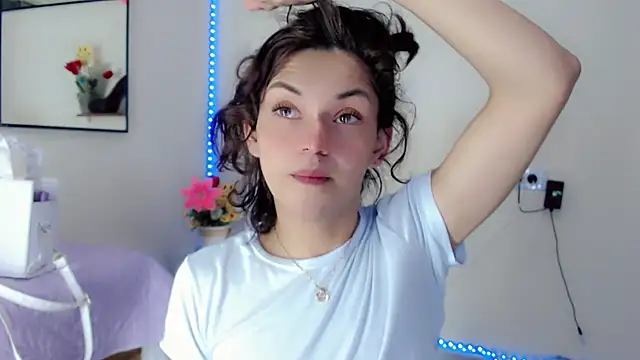 NathalialLooes online show from 24, 5, 2026
